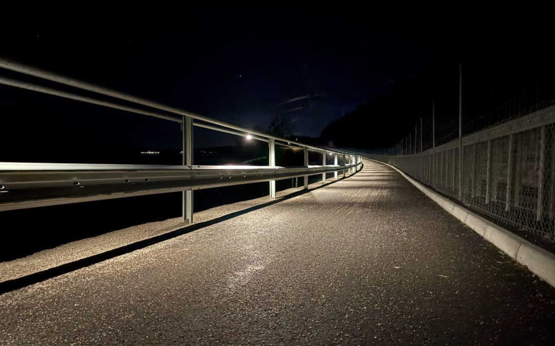 Integrerad räckesbelysning gör cykelvägen trygg – dygnet runt